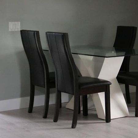 Unique Modern Luxury 2 Bedroom Apartment Rental Chapleau エクステリア 写真